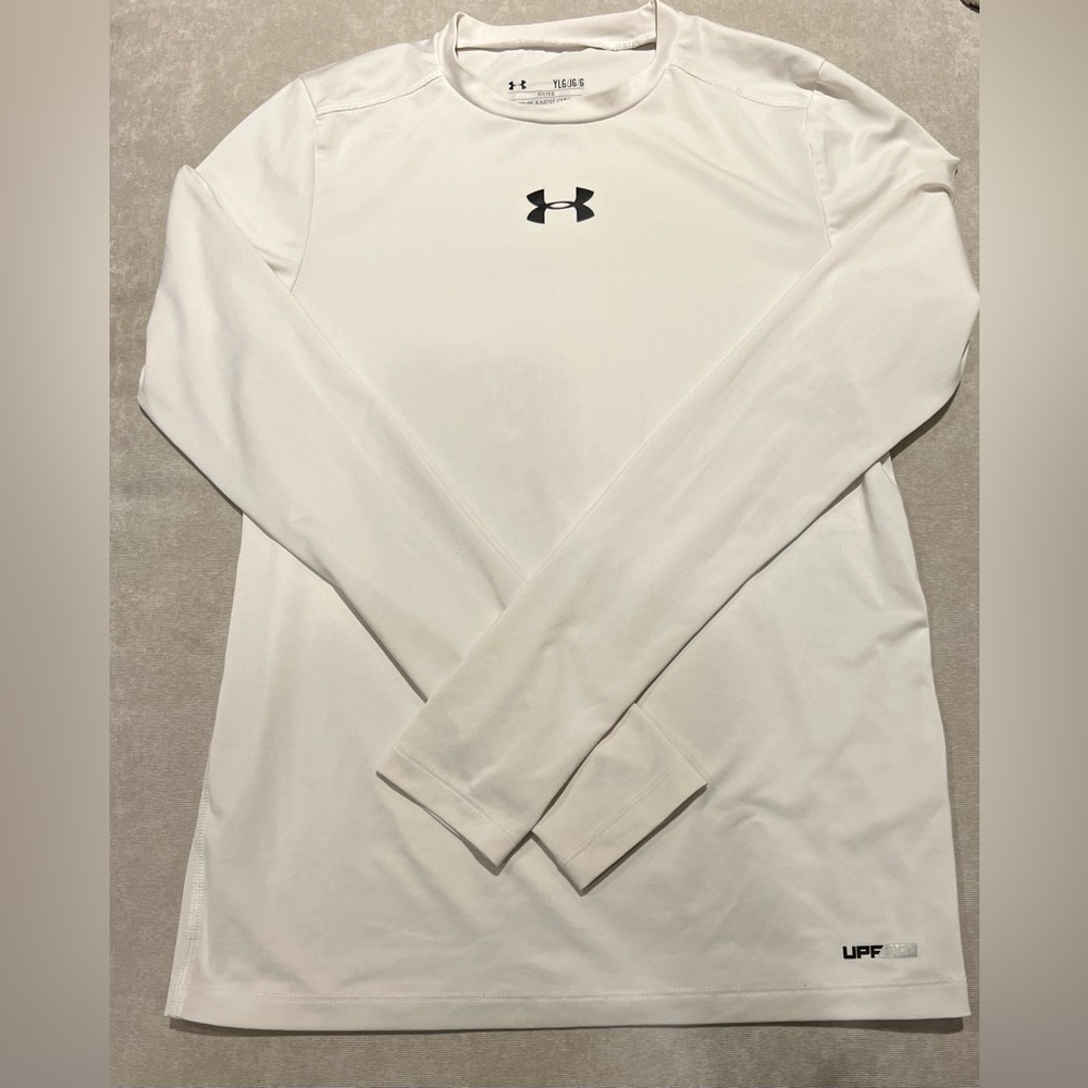 UnderArmor boys fitted long sleeve heatgear shirt